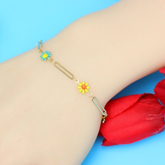 Chic & Stylish Bracelet – A Thoughtful Gift for Women and Girls, DYC1095 - Picture 1 of 7